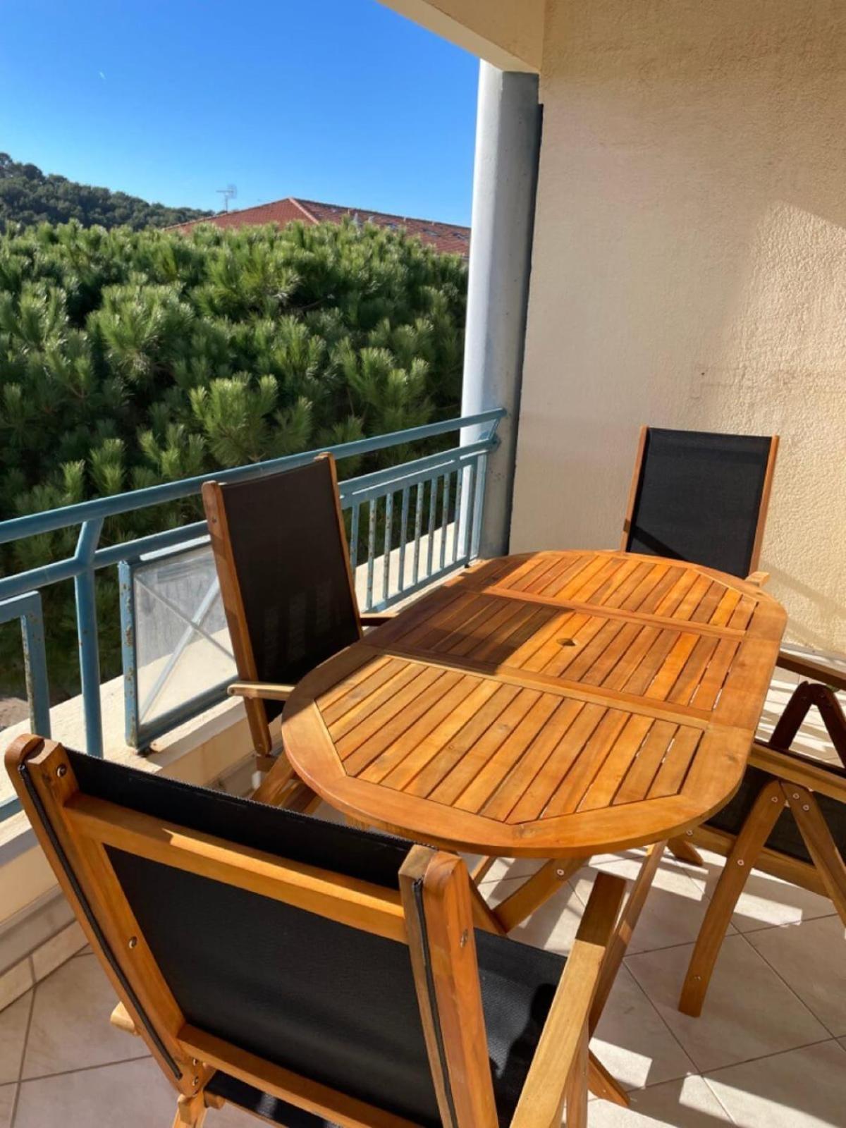 Apartamento Domaine D'Azur - Renovated 1Br With Terrace Pool & Garage Le Lavandou Exterior foto
