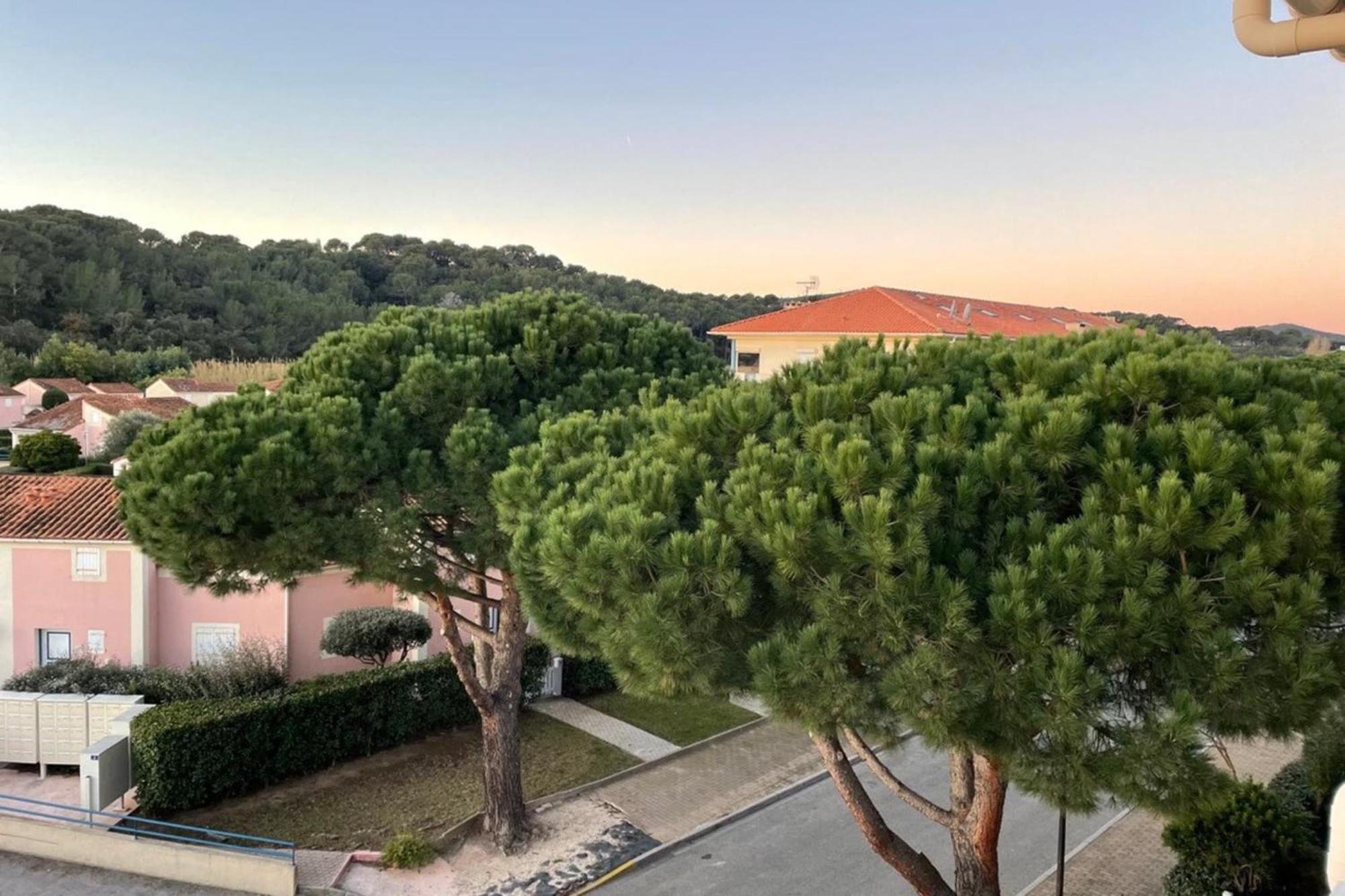 Apartamento Domaine D'Azur - Renovated 1Br With Terrace Pool & Garage Le Lavandou Exterior foto